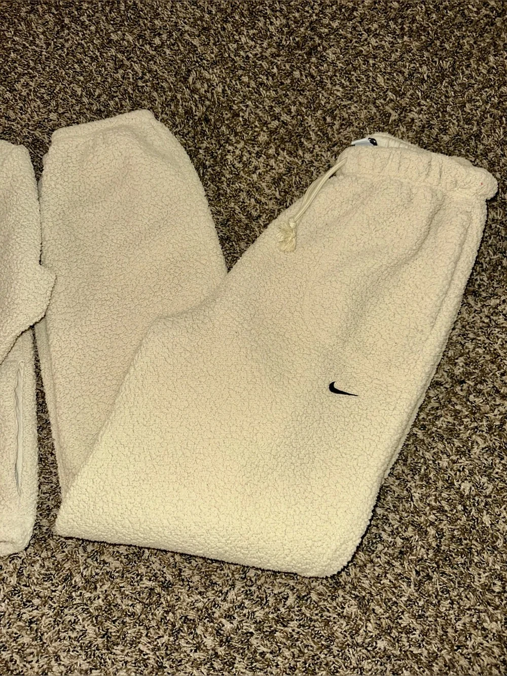 Nike Therma-FIT women's cozy sherpa fleece set size medium